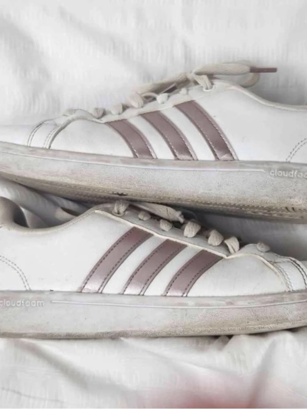 White Women's Casual Sneakers with Rose Metallic Stripes
